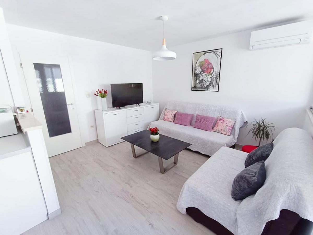 Apartment Glavaric Omis Ngoại thất bức ảnh
